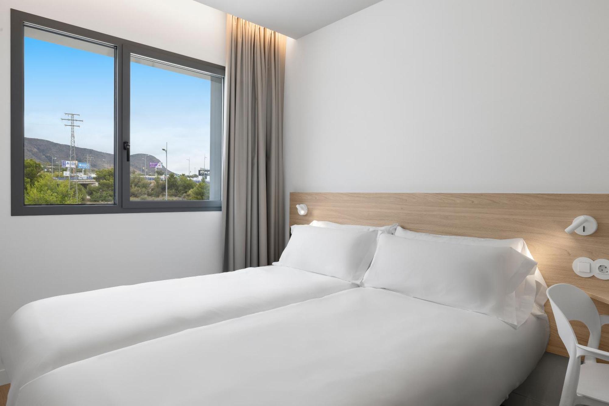 B&B Hotel Benidorm 피네스트라트 외부 사진