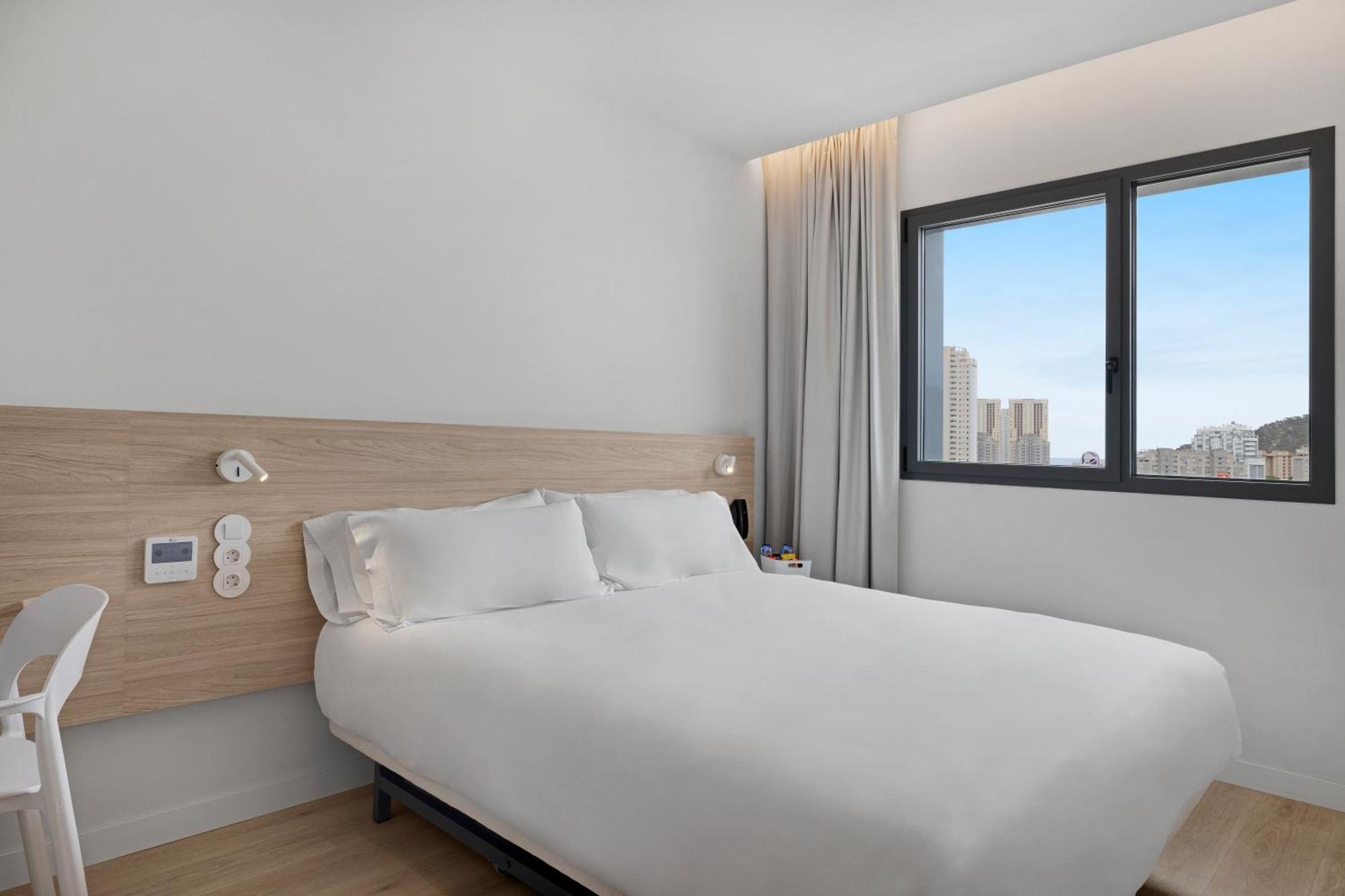 B&B Hotel Benidorm 피네스트라트 외부 사진